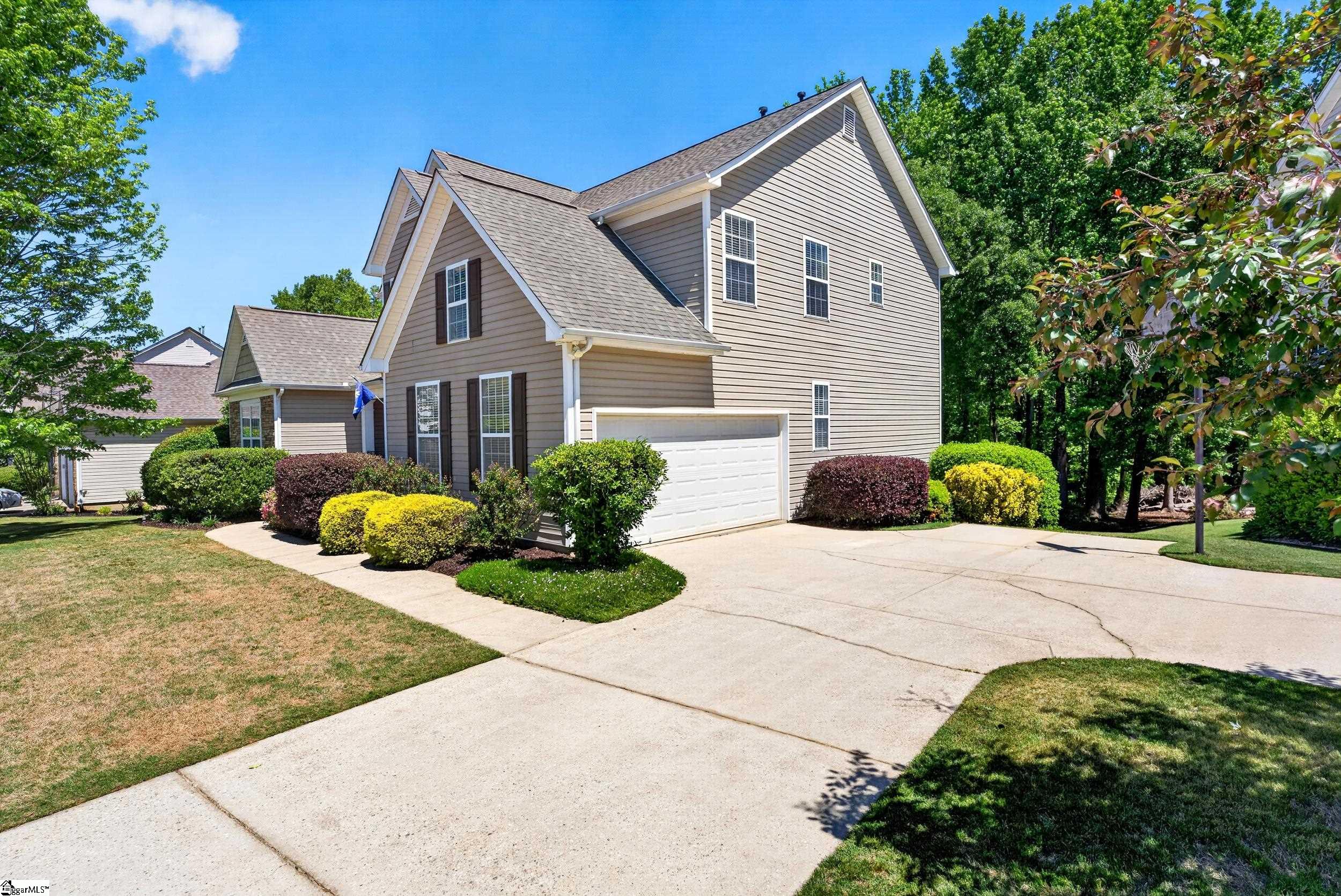 417 Summergreen Way Greenville, SC 29607 - Photo 3 of 50