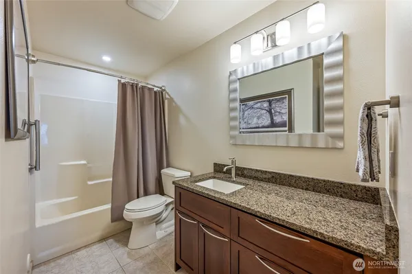 $1,175,000 | 521 23rd Street Northeast, East Wenatchee, WA 98802