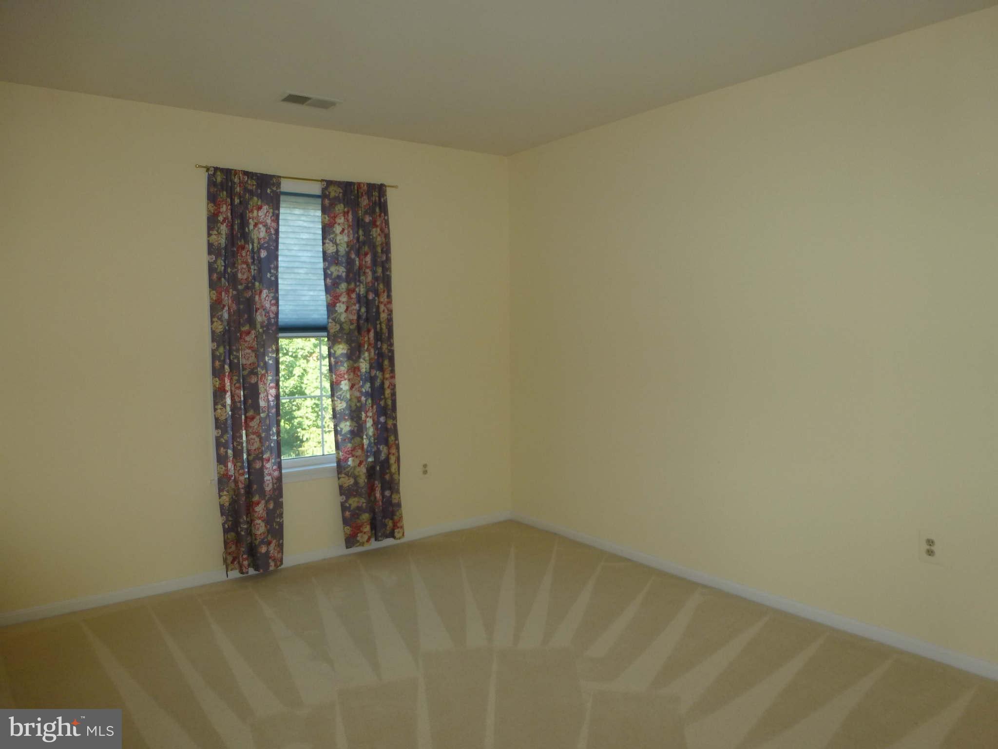 20678 Riptide Square Sterling, VA 20165 - Photo 13 of 18 Bedroom