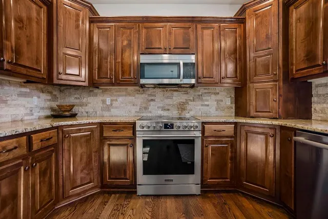 $485,000 | 16109 East 76th Street, Kansas City, MO 64139