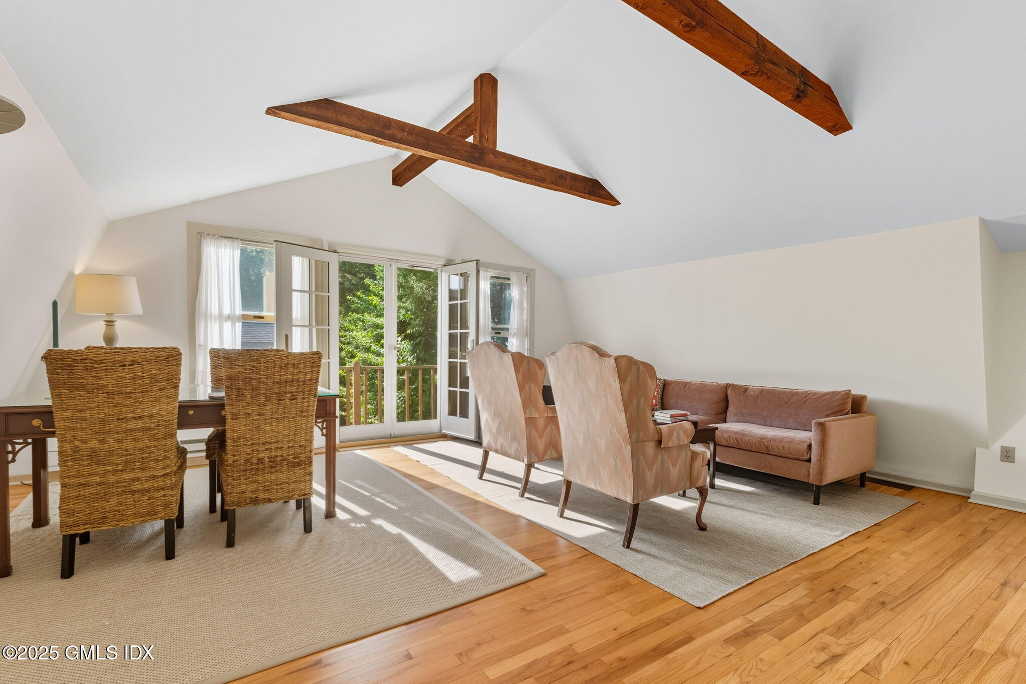 17 Keofferam Road Old Greenwich, CT 06870 - Photo 7 of 14 2nd Floor