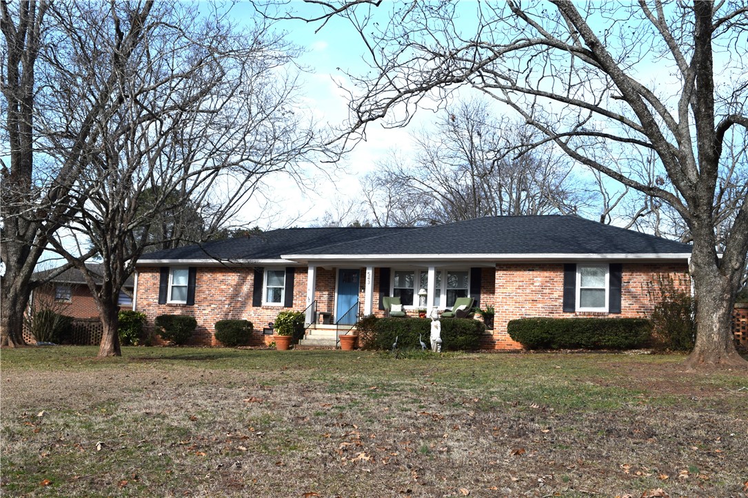 543 Drayton Circle Anderson, SC 29621 - Photo 2 of 35 Gallery Image 2