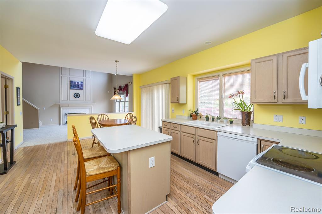 1775 Tremont Road Canton, MI 48188 - Photo 15 of 47
