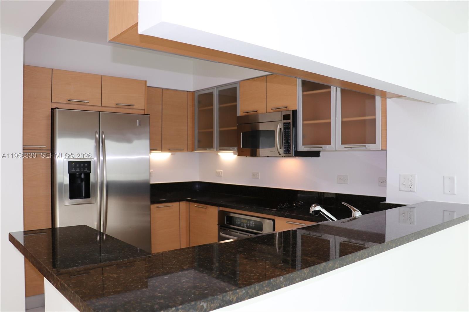 31 Southeast 5th Street, Unit 507 Miami, FL 33131 - Photo 4 of 21