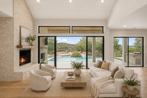 $2,599,000 | 821 Angel Light Drive, Spicewood, TX 78669