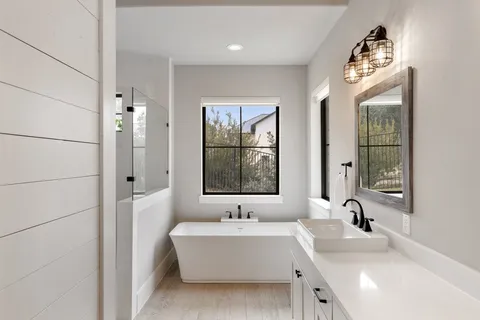 $2,599,000 | 821 Angel Light Drive, Spicewood, TX 78669