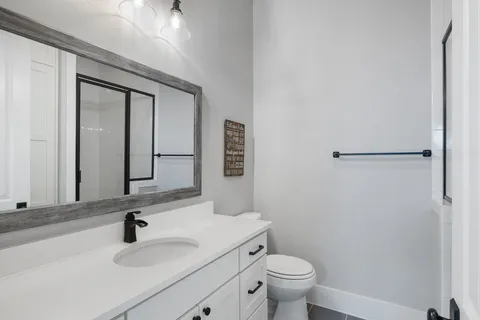 $2,599,000 | 821 Angel Light Drive, Spicewood, TX 78669