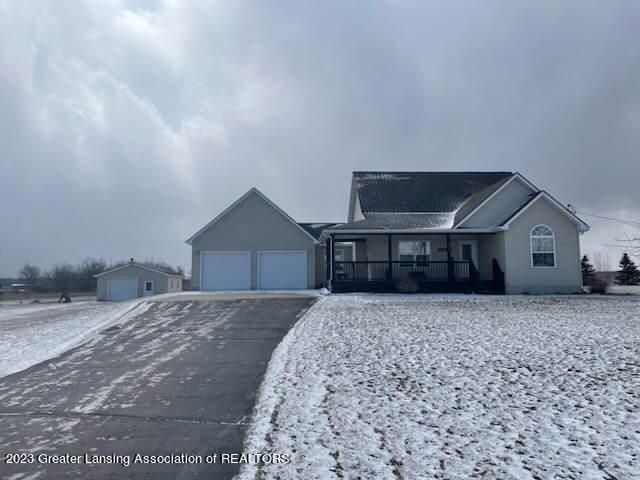 3857 Krouse Road Owosso, MI 48867 - Photo 1 of 56 334161973_897367101594468_86167186311535