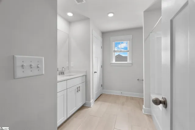 $429,000 | 30 Shorncliffe Road, Simpsonville, SC 29680