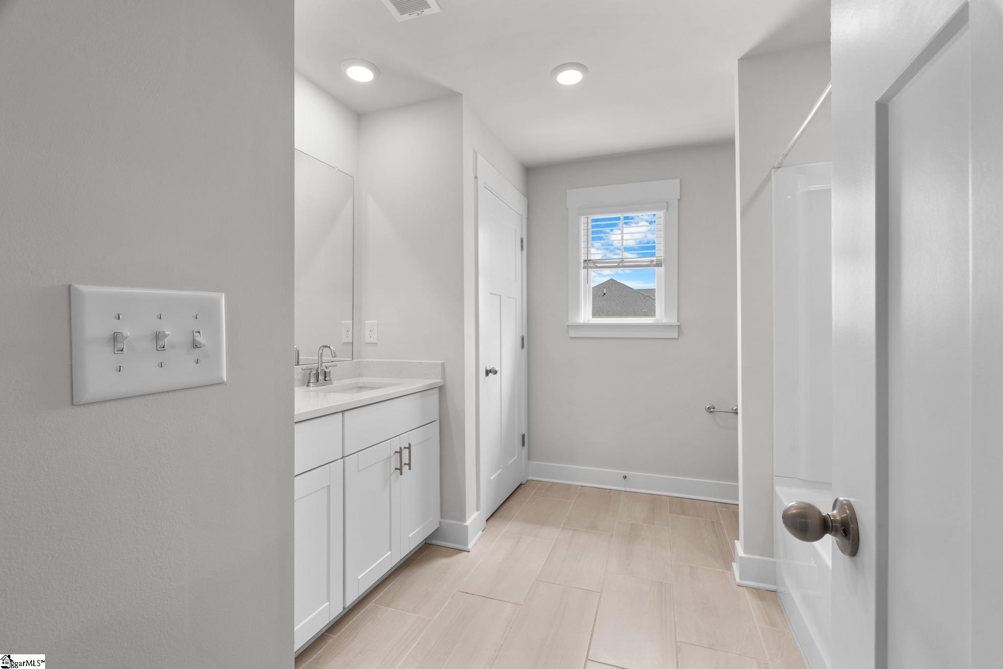 30 Shorncliffe Road Simpsonville, SC 29680 - Photo 34 of 47