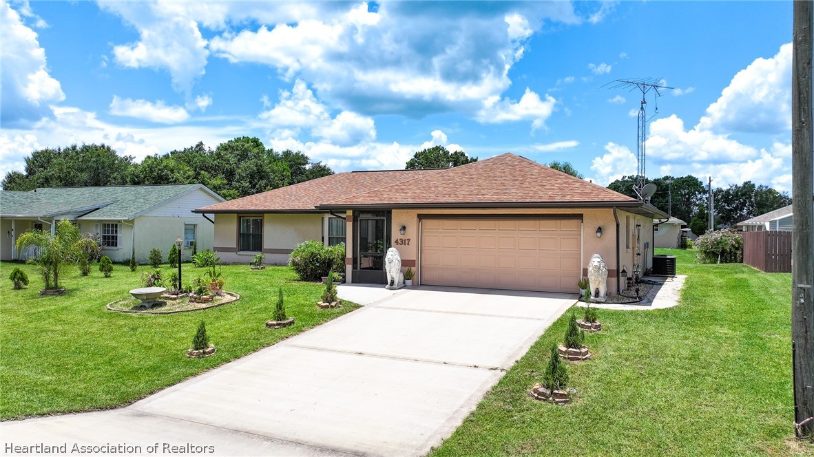 4317 Leaf Road Sebring, FL 33875 - Photo 4 of 39