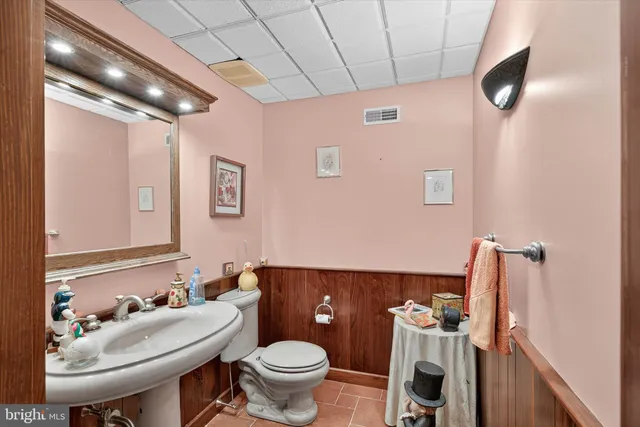 $1,150,000 | 7 Woods Way, Wyomissing, PA 19610