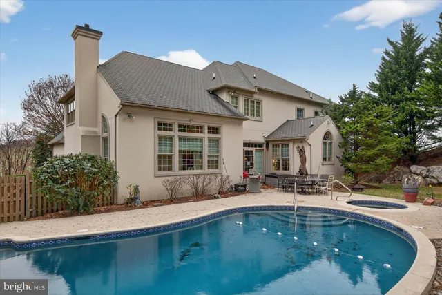 $1,150,000 | 7 Woods Way, Wyomissing, PA 19610