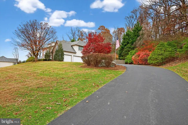 $1,150,000 | 7 Woods Way, Wyomissing, PA 19610