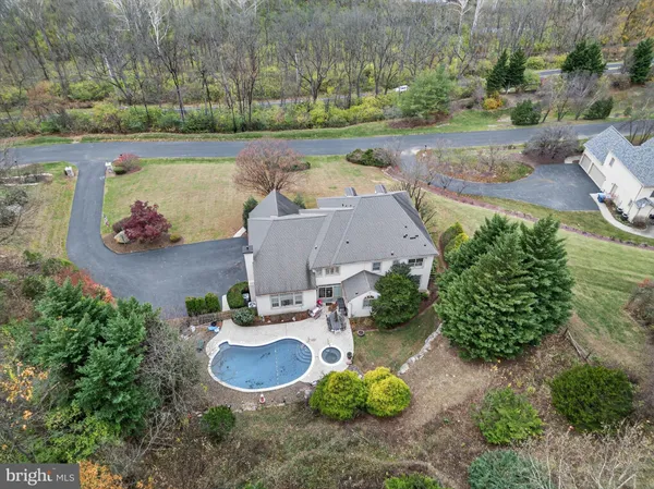 $1,150,000 | 7 Woods Way, Wyomissing, PA 19610