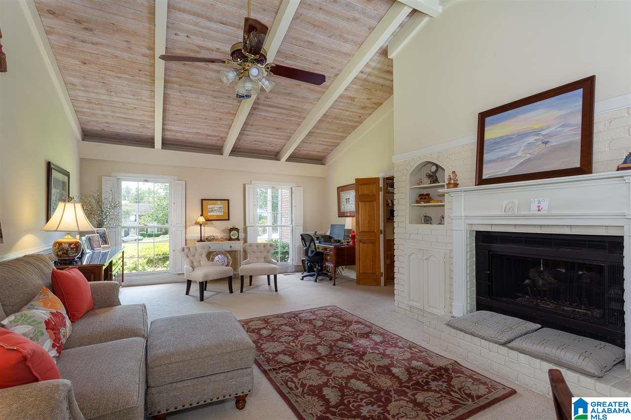 704 Hillyer High Road Anniston, AL 36207 - Photo 4 of 50
