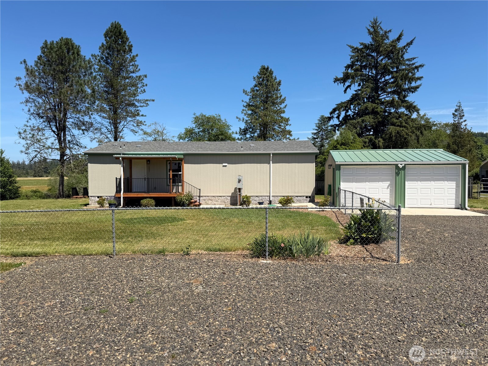 1331 Dolan Street Raymond, WA 98577 - Photo 10 of 38