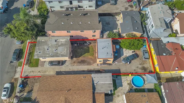 $899,900 | 141 West 83rd Street, Los Angeles, CA 90003