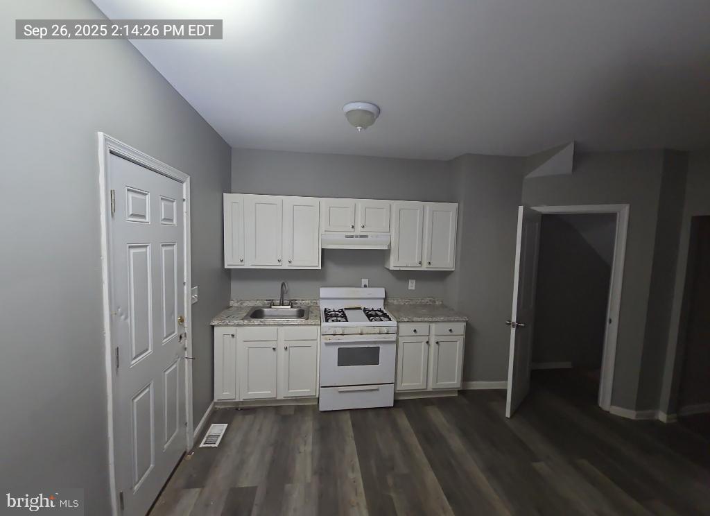 3916 Ridgewood Avenue Baltimore, MD 21215 - Photo 3 of 7