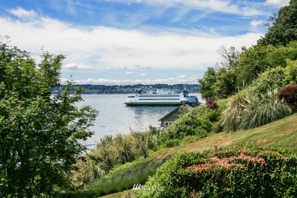 13009 Southwest Bachelor Road Vashon, WA 98070 - Photo 22 of 25 Gallery Image 22