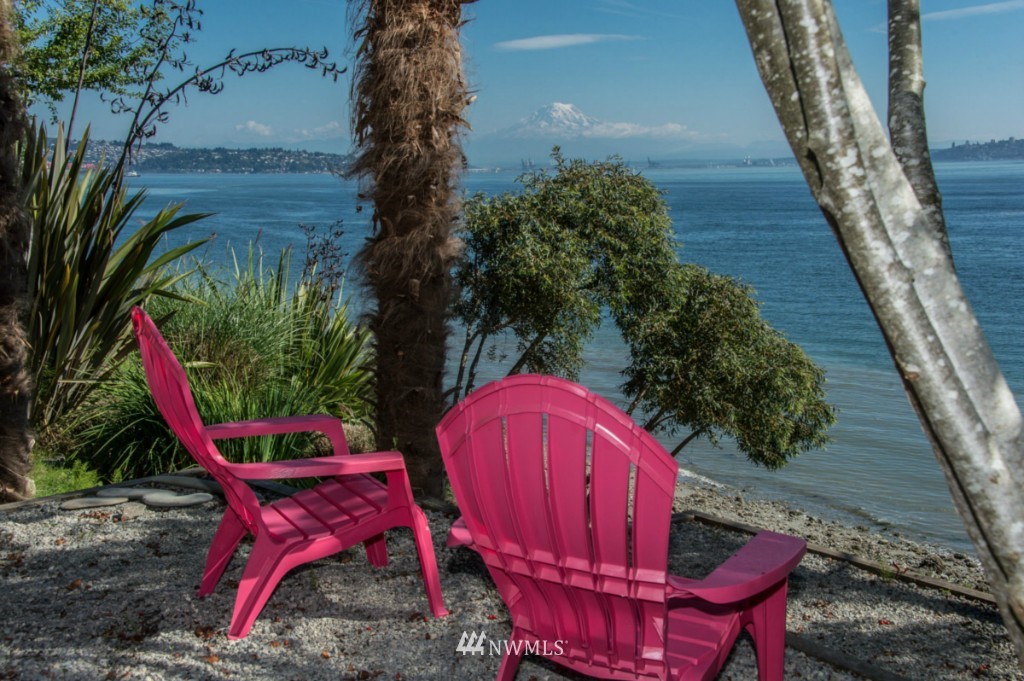 13009 Southwest Bachelor Road Vashon, WA 98070 - Photo 23 of 25 Gallery Image 23