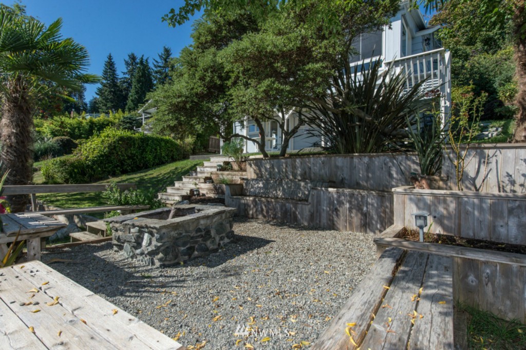 13009 Southwest Bachelor Road Vashon, WA 98070 - Photo 24 of 25 Gallery Image 24
