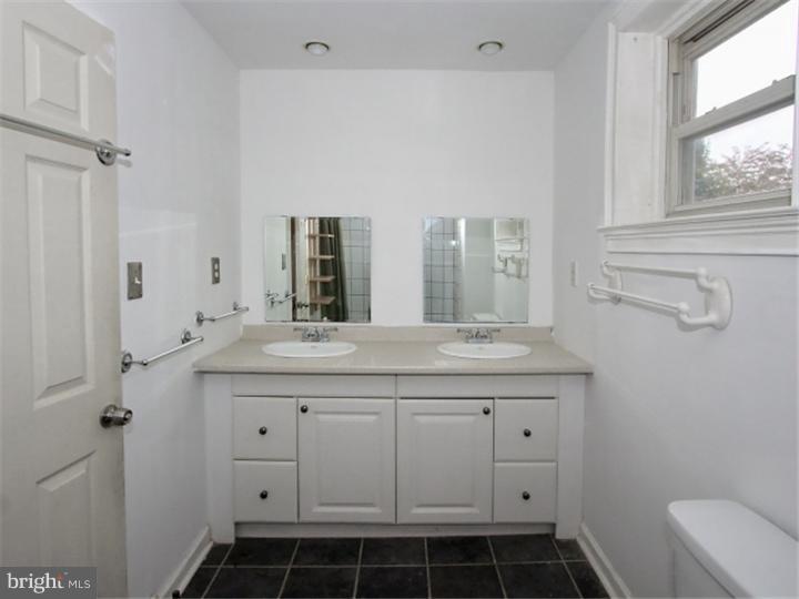 1094 Lawrence Road Lawrenceville, NJ 08648 - Photo 12 of 15
