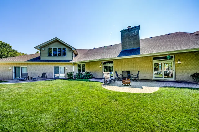 $2,199,000 | 13100 Fox Lane, Lemont, IL 60439