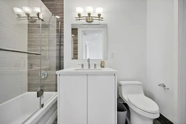 $11,000 | 612 Bayshore Drive, Unit 802, Fort Lauderdale, FL 33304