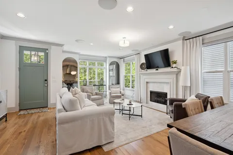 $840,000 | 913 South Street, Nashville, TN 37203