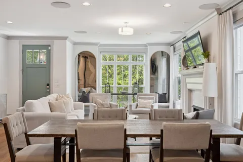 $840,000 | 913 South Street, Nashville, TN 37203