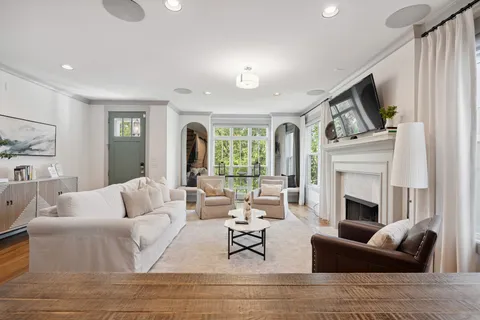 $840,000 | 913 South Street, Nashville, TN 37203