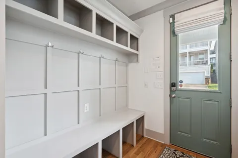 $840,000 | 913 South Street, Nashville, TN 37203