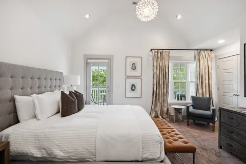 $840,000 | 913 South Street, Nashville, TN 37203