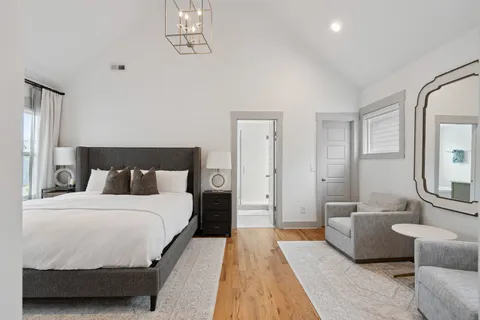 $840,000 | 913 South Street, Nashville, TN 37203