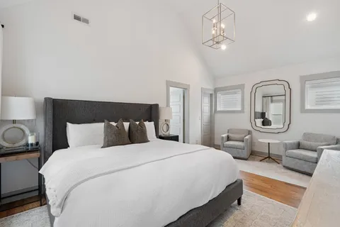 $840,000 | 913 South Street, Nashville, TN 37203