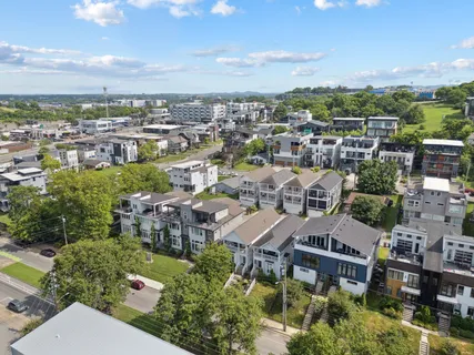 $840,000 | 913 South Street, Nashville, TN 37203