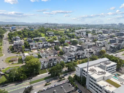 $840,000 | 913 South Street, Nashville, TN 37203