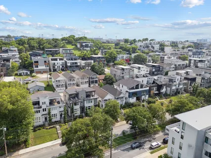 $840,000 | 913 South Street, Nashville, TN 37203