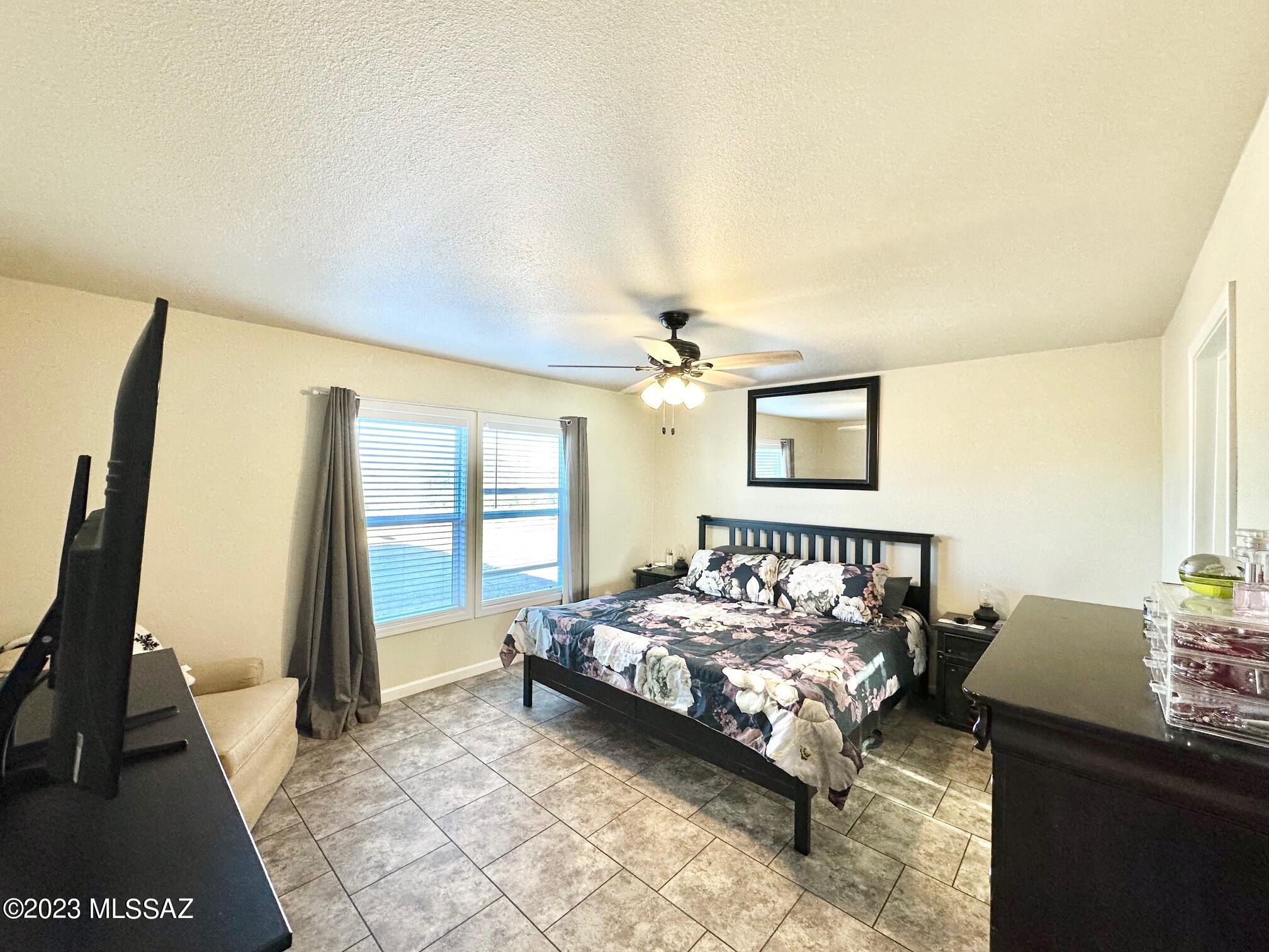 13295 South Hunting Dog Road Vail, AZ 85641 - Photo 21 of 39