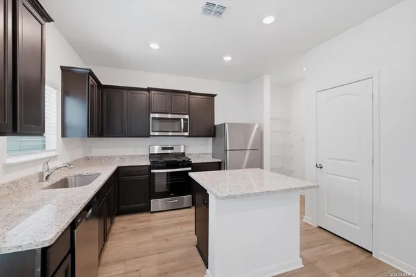 $1,850 | 5919 Cooper Cash, San Antonio, TX 78252