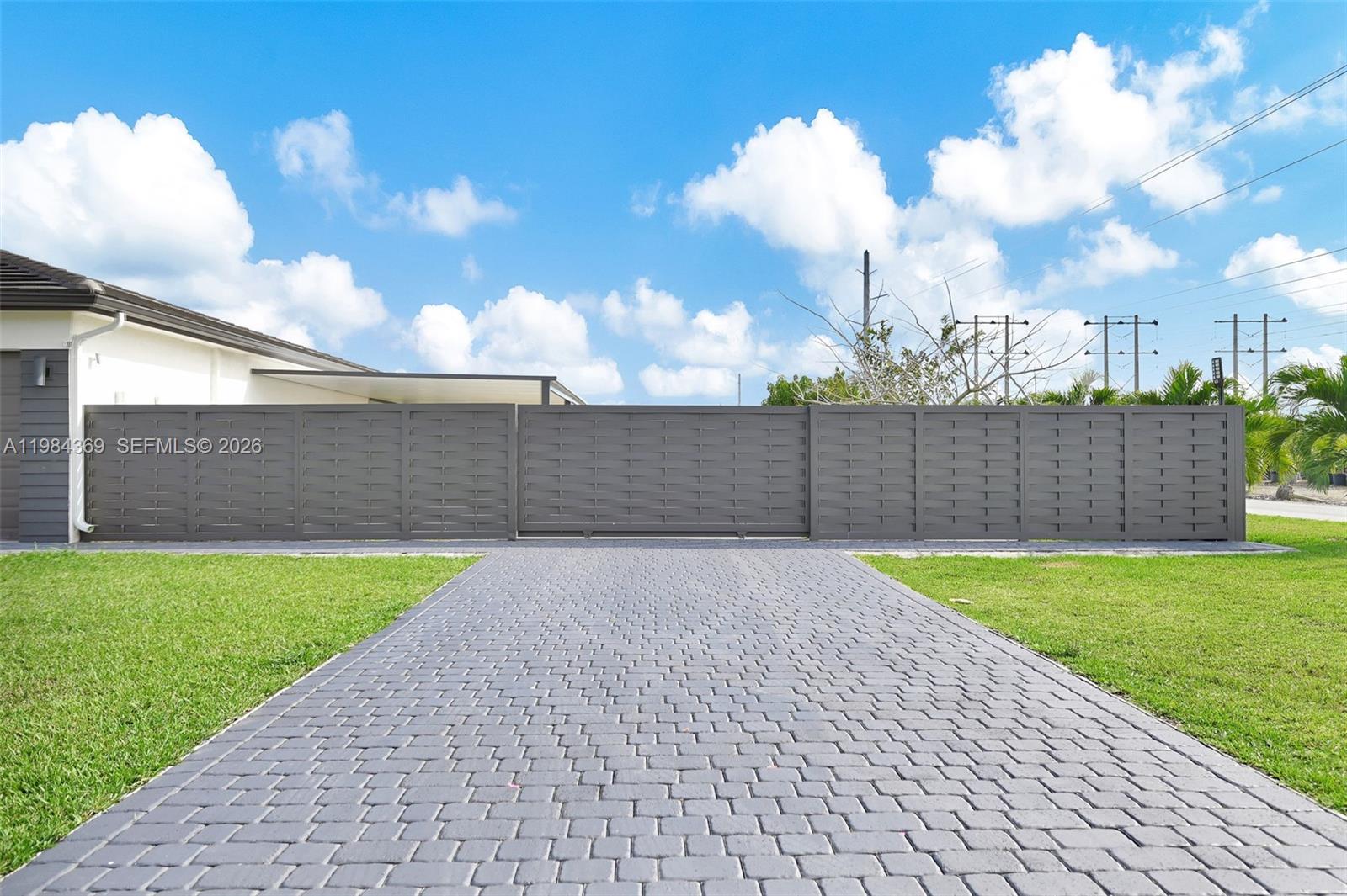 13334 Southwest 227th Street Miami, FL 33170 - Photo 5 of 69
