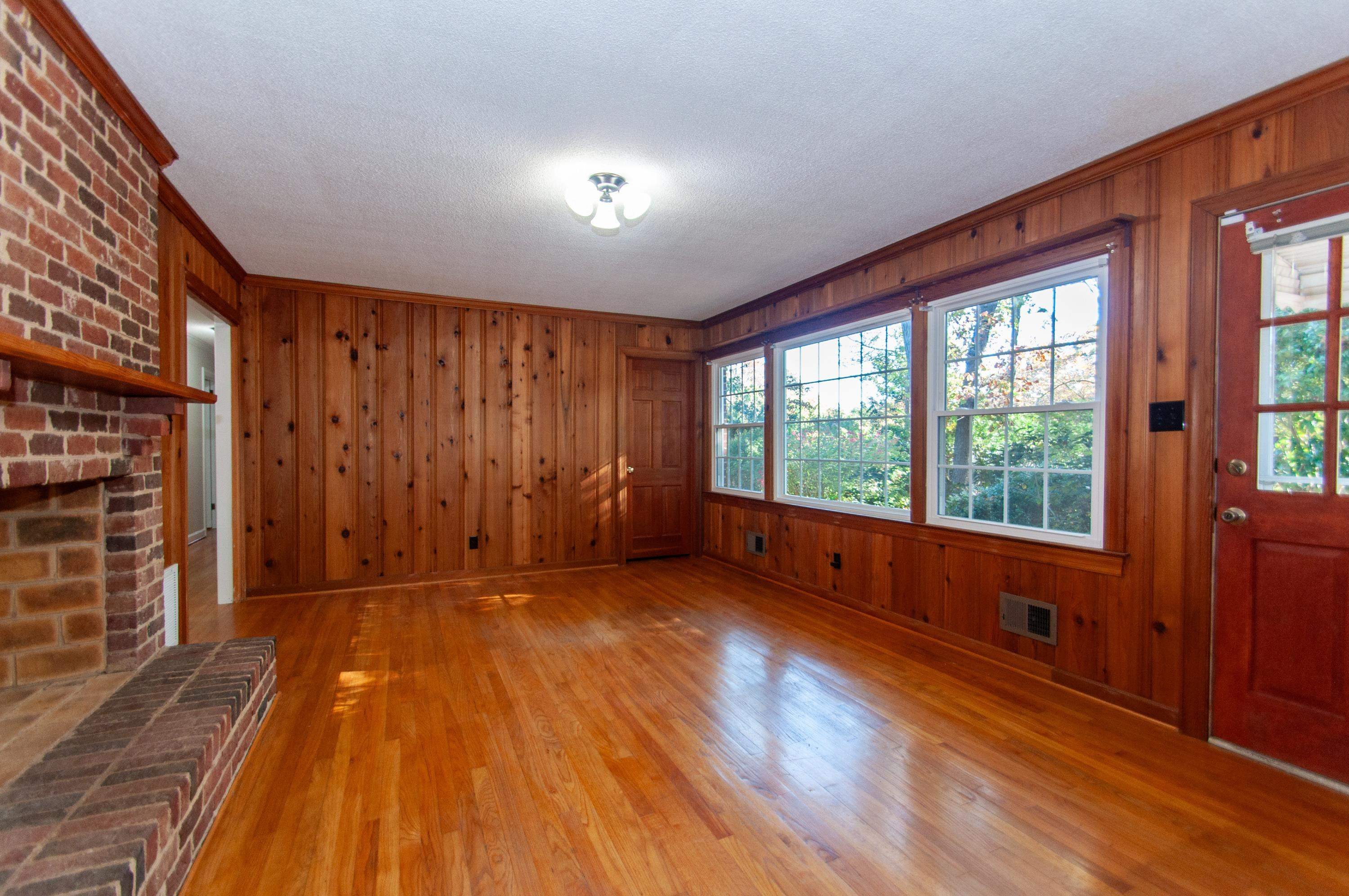2104 Myron Drive Raleigh, NC 27607 - Photo 20 of 35 Family Room