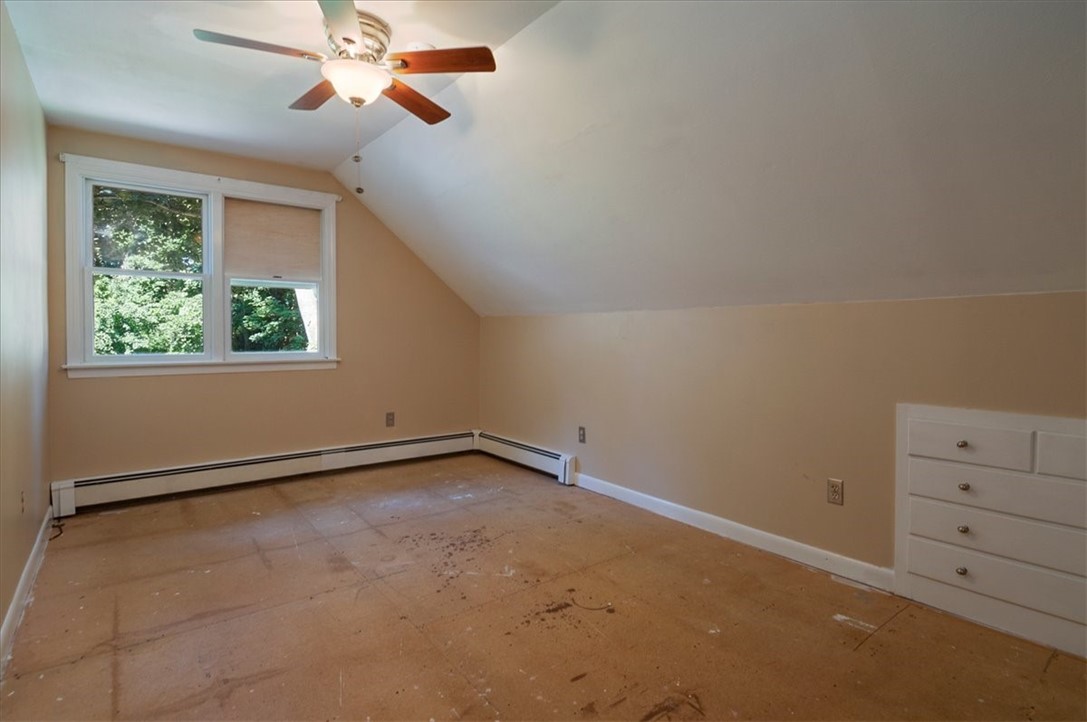 211 Post Road Westerly, RI 02891 - Photo 25 of 29
