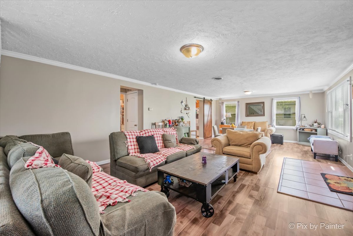 2381 Elm Road West Chicago, IL 60185 - Photo 4 of 41 Gallery Image 4