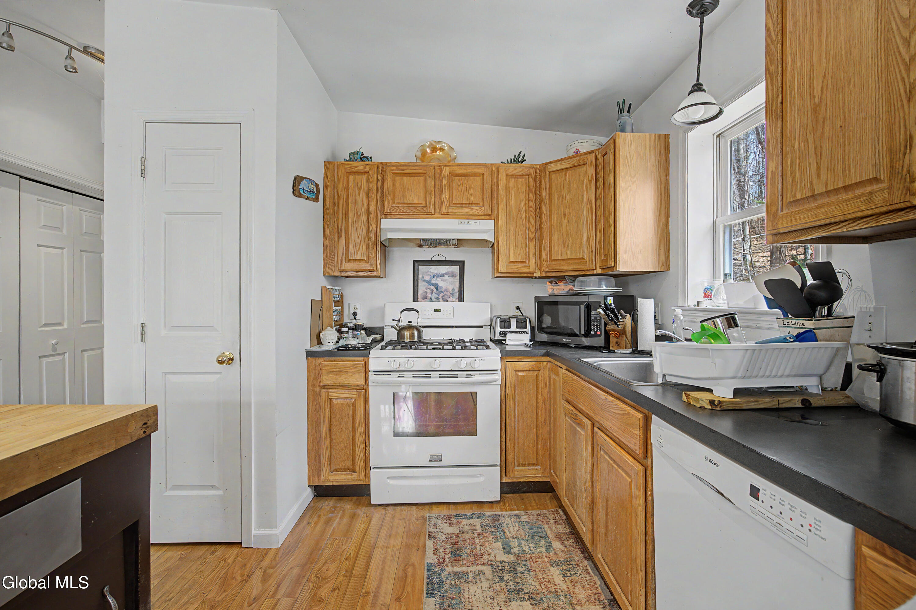 229 Summit Lake Road Argyle, NY 12809 - Photo 5 of 37 17