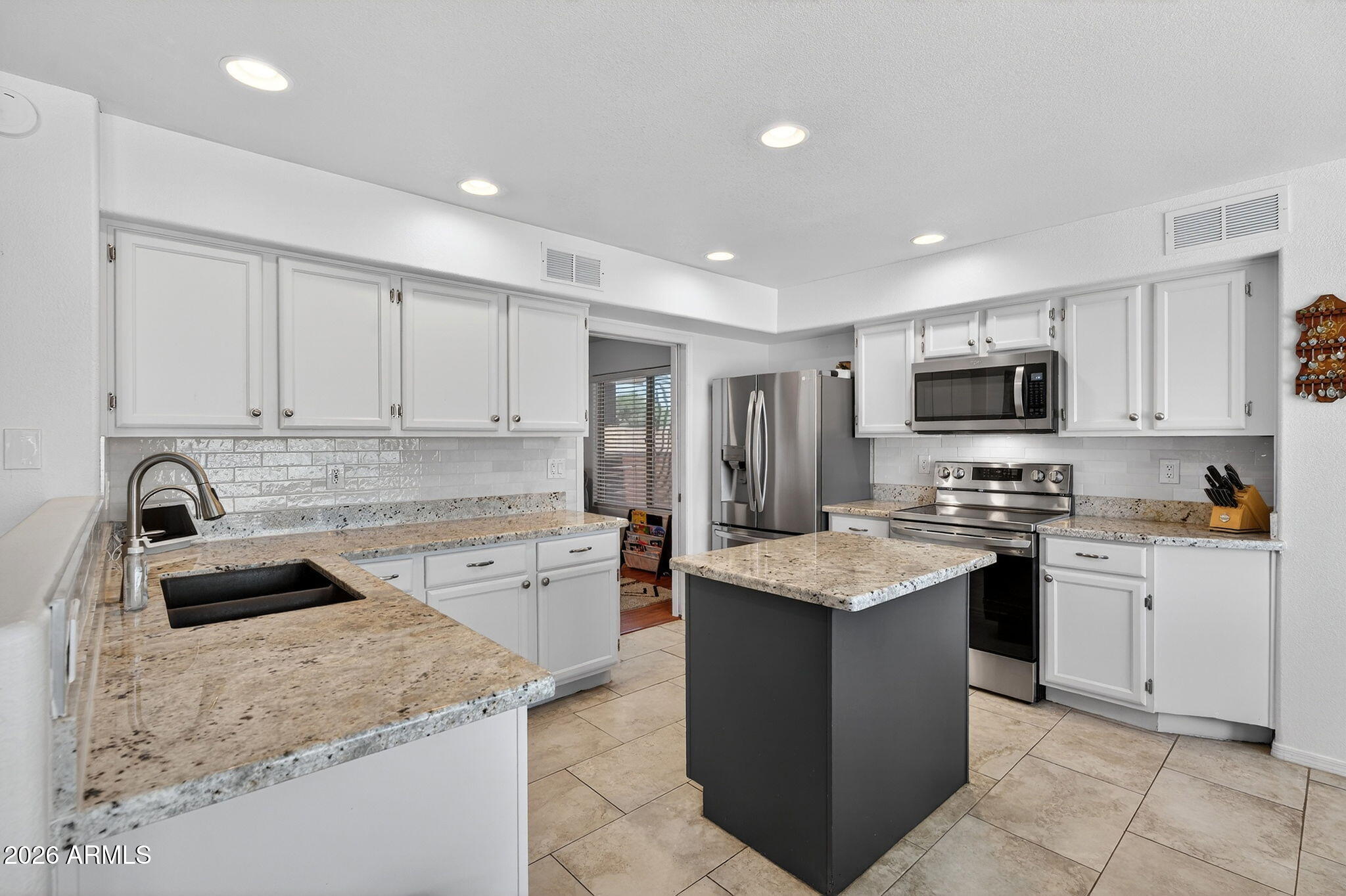 4719 East Rockledge Road Phoenix, AZ 85044 - Photo 18 of 74