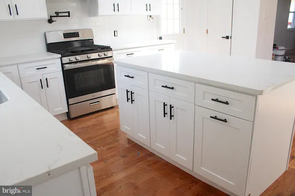$374,999 | 307 Park Circle, Norwood, PA 19074
