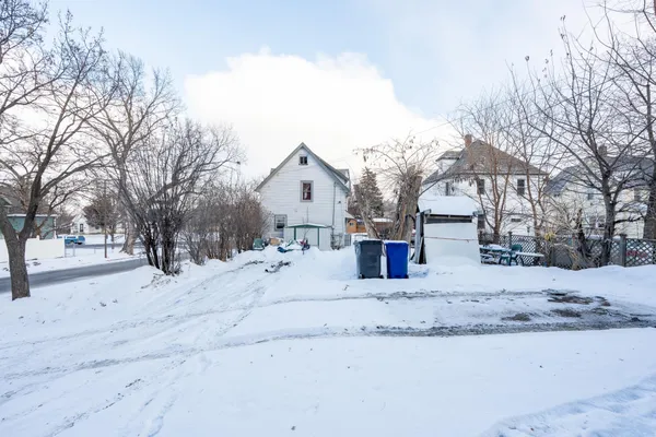 $199,900 | 655 South Robert Street, St. Paul, MN 55107