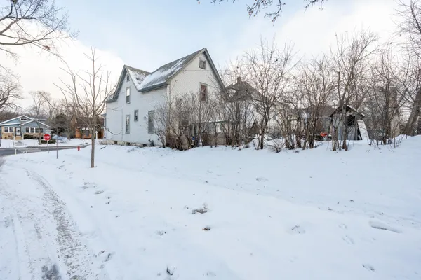 $199,900 | 655 South Robert Street, St. Paul, MN 55107